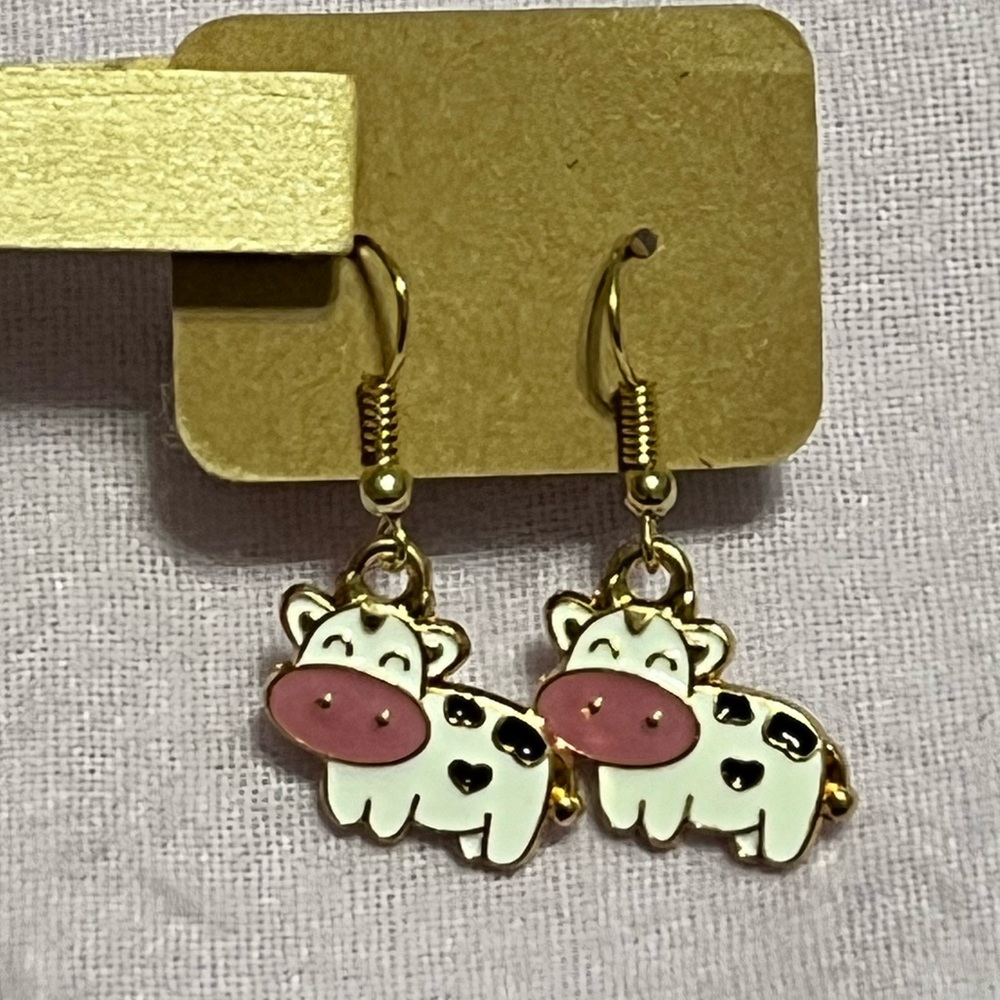 Pair of Black White Cow Dangle Earrings cows New Set Cute